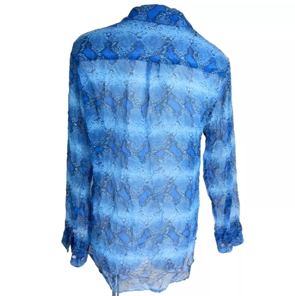 Equipment Femme Sheer Silk Snake Print Top - Picture 2 of 4